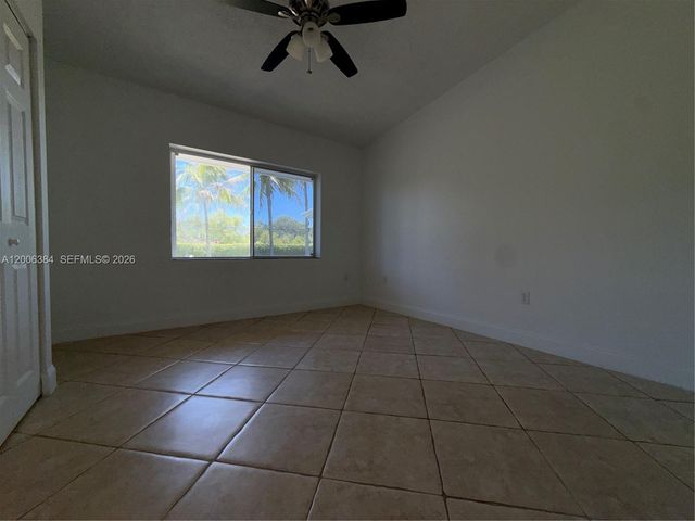15395 SW 272nd St, Homestead, FL 33032