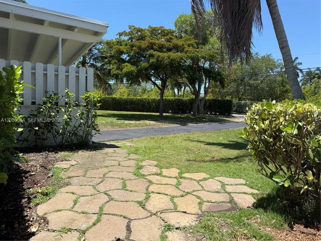 15395 SW 272nd St, Homestead, FL 33032