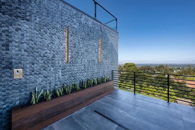 3964 Jefferson Avenue, Redwood City, CA 94062