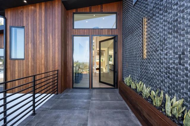 3964 Jefferson Avenue, Redwood City, CA 94062