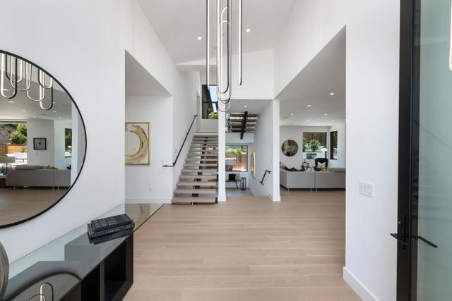 3964 Jefferson Avenue, Redwood City, CA 94062