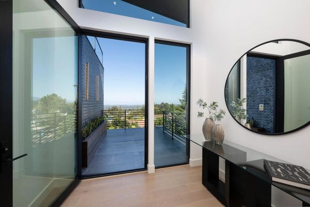 3964 Jefferson Avenue, Redwood City, CA 94062