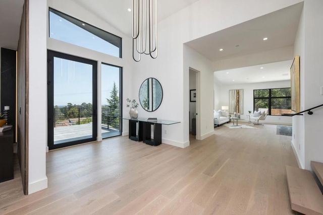 3964 Jefferson Avenue, Redwood City, CA 94062