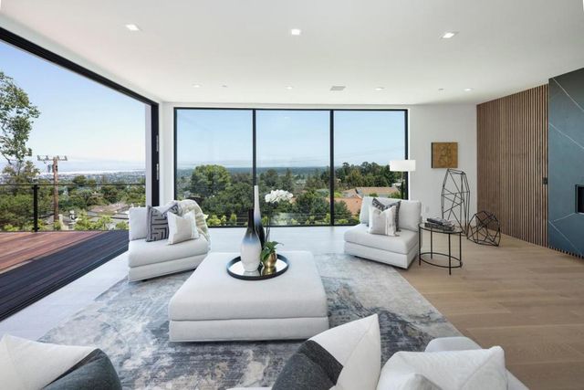 3964 Jefferson Avenue, Redwood City, CA 94062