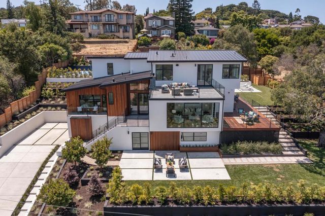 3964 Jefferson Avenue, Redwood City, CA 94062