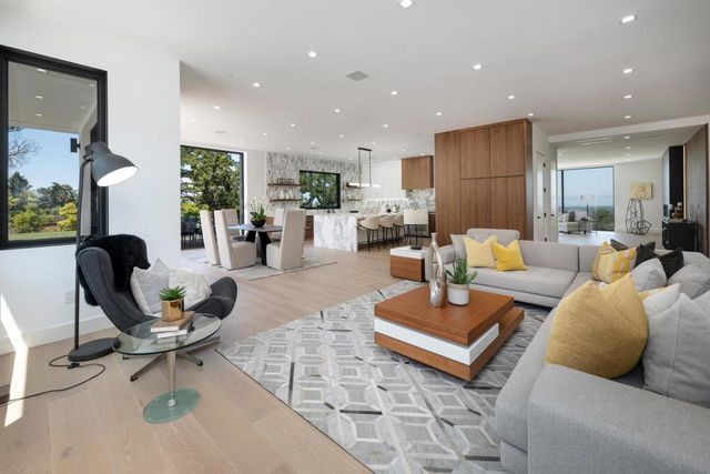 3964 Jefferson Avenue, Redwood City, CA 94062