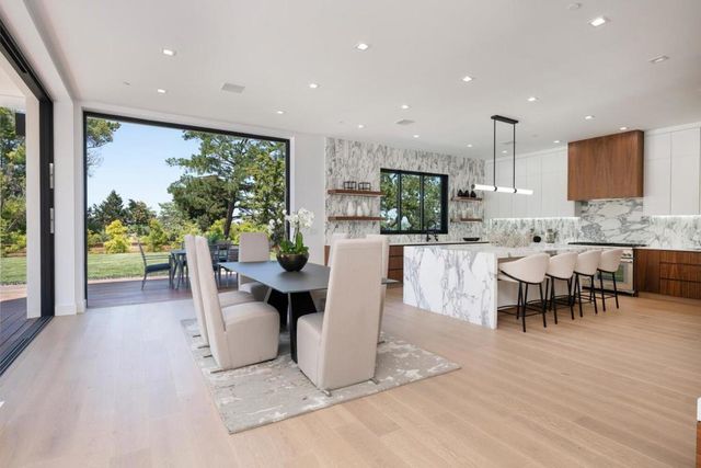 3964 Jefferson Avenue, Redwood City, CA 94062