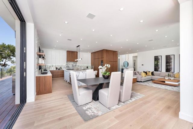 3964 Jefferson Avenue, Redwood City, CA 94062