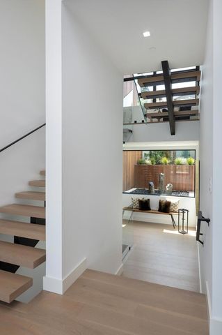 3964 Jefferson Avenue, Redwood City, CA 94062