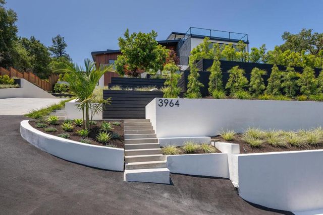 3964 Jefferson Avenue, Redwood City, CA 94062