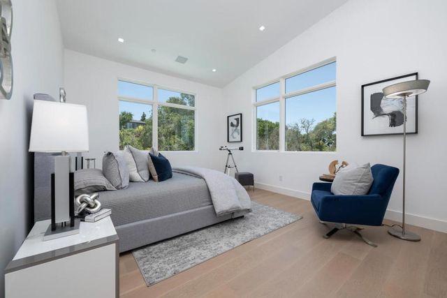 3964 Jefferson Avenue, Redwood City, CA 94062