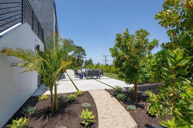 3964 Jefferson Avenue, Redwood City, CA 94062