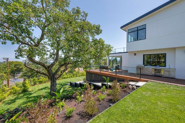 3964 Jefferson Avenue, Redwood City, CA 94062