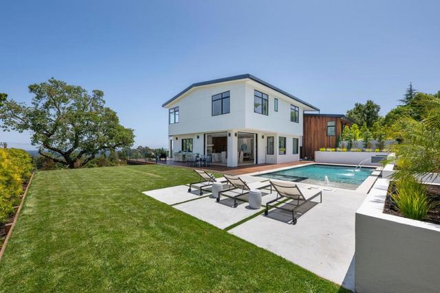 3964 Jefferson Avenue, Redwood City, CA 94062