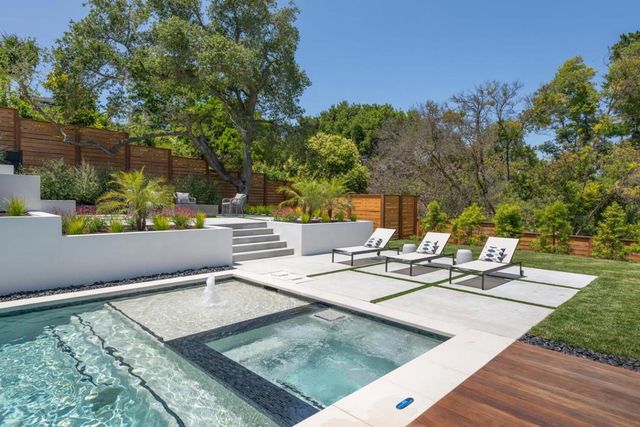 3964 Jefferson Avenue, Redwood City, CA 94062