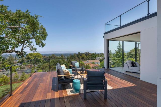 3964 Jefferson Avenue, Redwood City, CA 94062