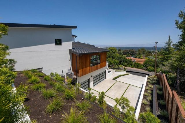 3964 Jefferson Avenue, Redwood City, CA 94062