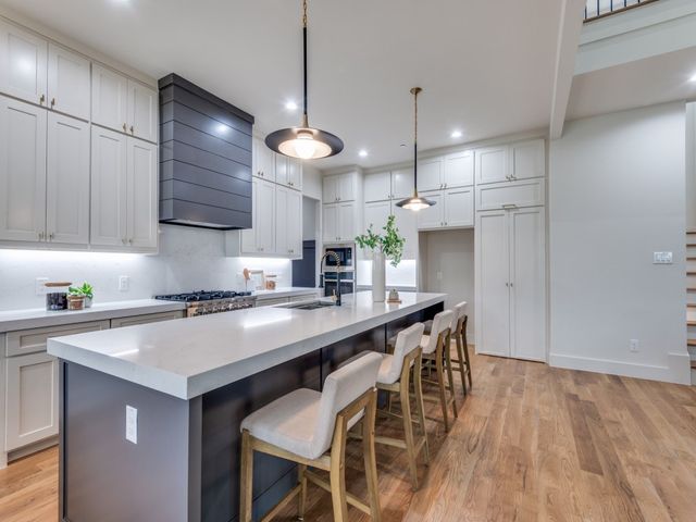 455 Whispering Way, Red Oak, TX 75154