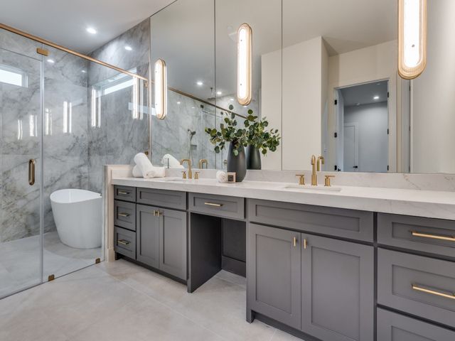 455 Whispering Way, Red Oak, TX 75154