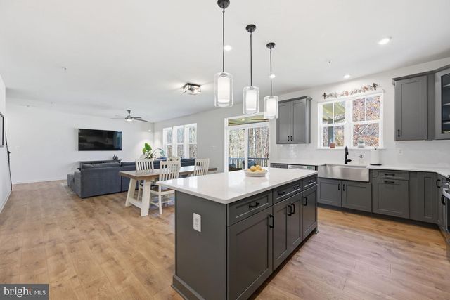 2397 TERRAPIN XING, Jessup, MD 20794