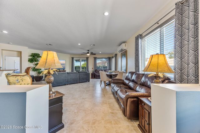 102 Salazar Lane, Sebastian, FL 32958