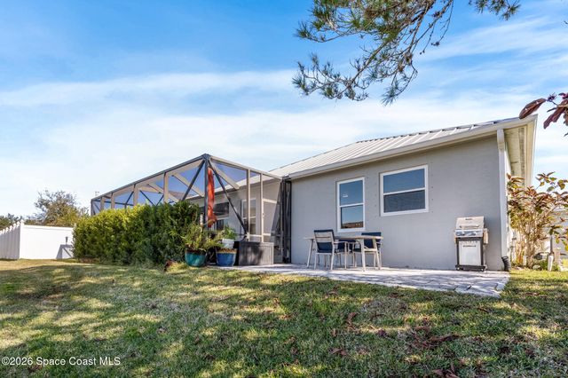 102 Salazar Lane, Sebastian, FL 32958