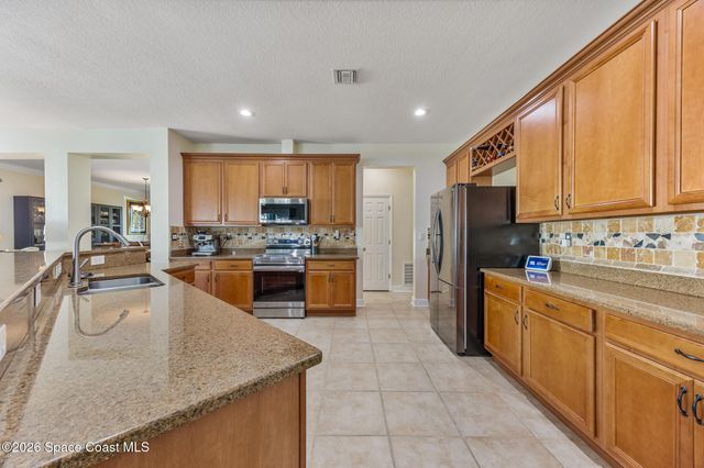 102 Salazar Lane, Sebastian, FL 32958