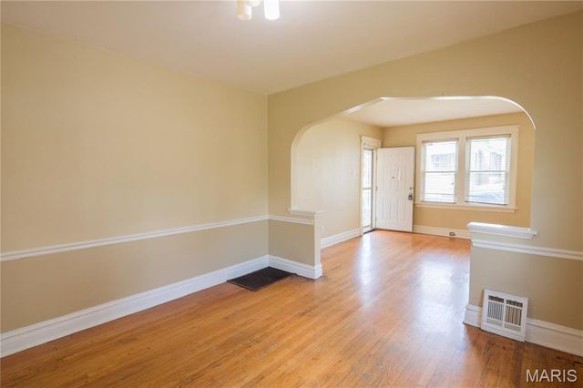 5714 Pamplin Place, St Louis, MO 63136