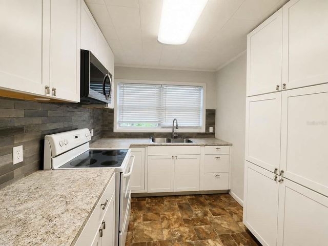 108 9TH ELOISE STREET, Winter Haven, FL 33880