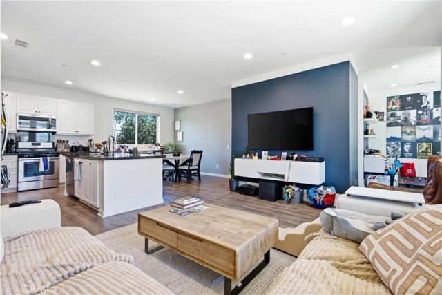 310 N Bellarose, Anaheim, CA 92805