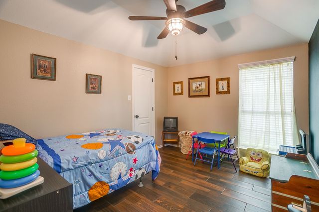 117 Countryside Court, Weatherford, TX 76087