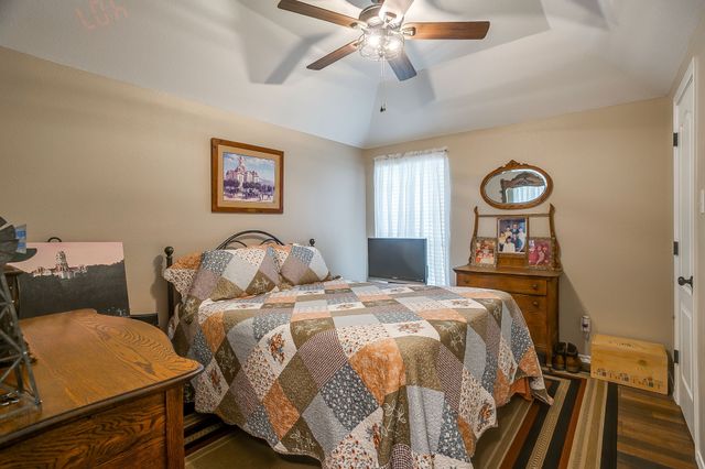 117 Countryside Court, Weatherford, TX 76087