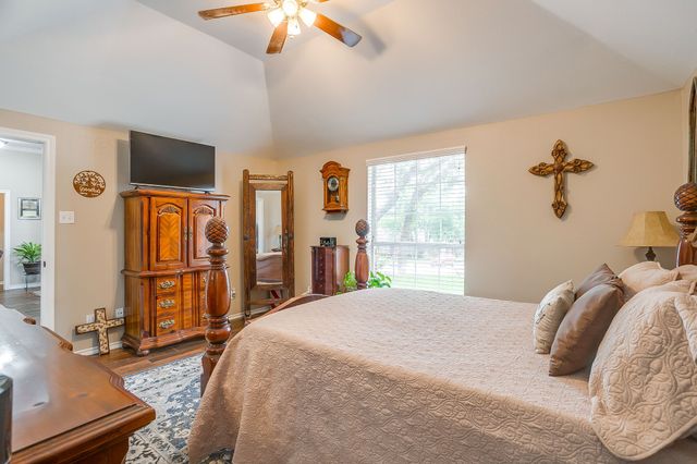 117 Countryside Court, Weatherford, TX 76087
