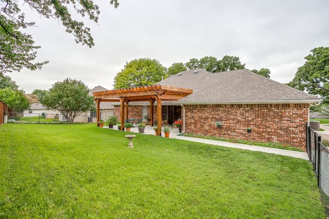 117 Countryside Court, Weatherford, TX 76087