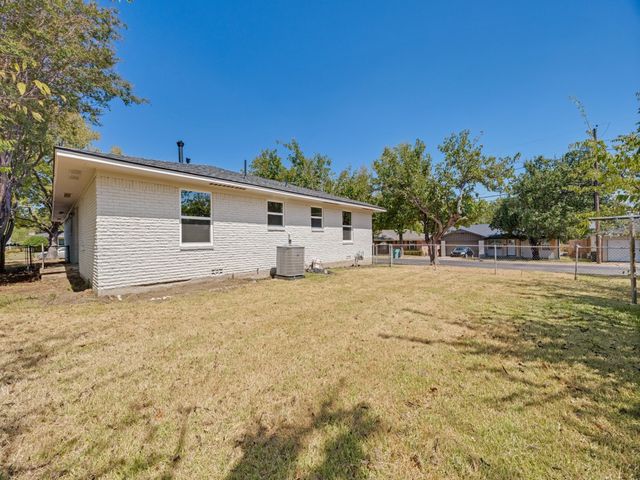 400 W Anita Street, Sherman, TX 75092
