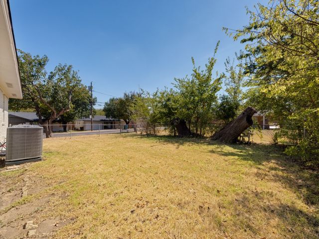 400 W Anita Street, Sherman, TX 75092