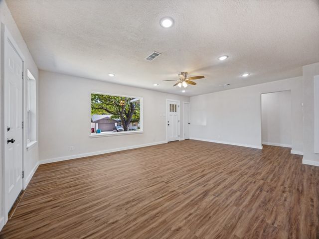 400 W Anita Street, Sherman, TX 75092