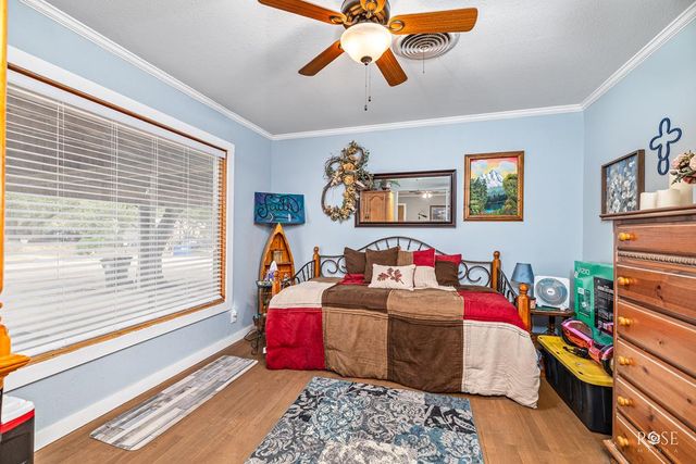 211 Murphy Avenue, Sonora, TX 76950