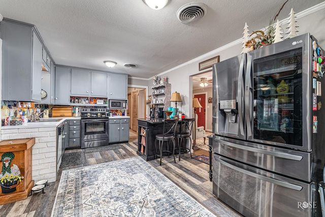 211 Murphy Avenue, Sonora, TX 76950