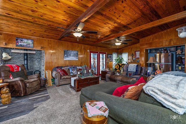 211 Murphy Avenue, Sonora, TX 76950