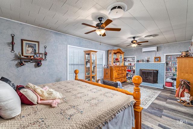 211 Murphy Avenue, Sonora, TX 76950