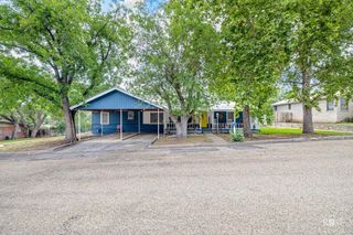 211 Murphy Avenue, Sonora, TX 76950