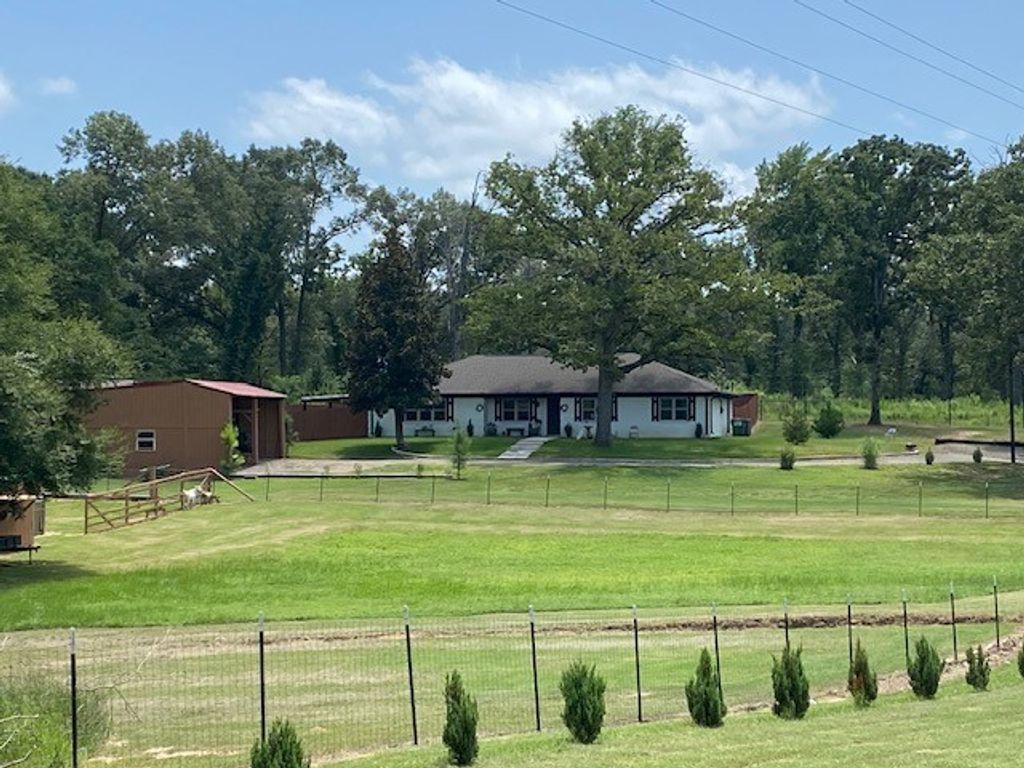7695 FM 59, Athens, TX 75751