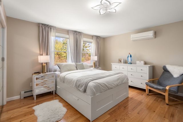42 Eagle Dr, Dudley, MA 01571