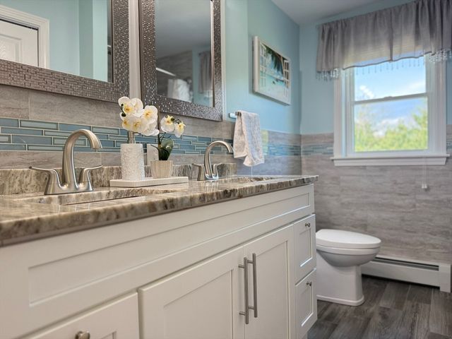 42 Eagle Dr, Dudley, MA 01571