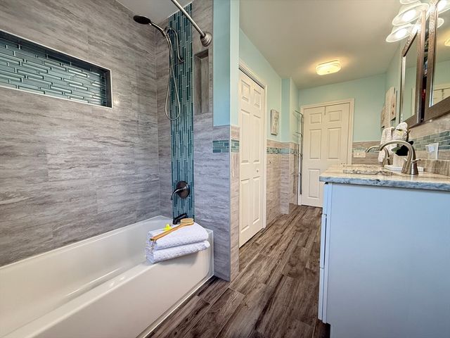 42 Eagle Dr, Dudley, MA 01571