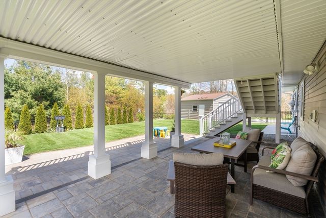 42 Eagle Dr, Dudley, MA 01571