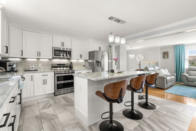 42 Eagle Dr, Dudley, MA 01571