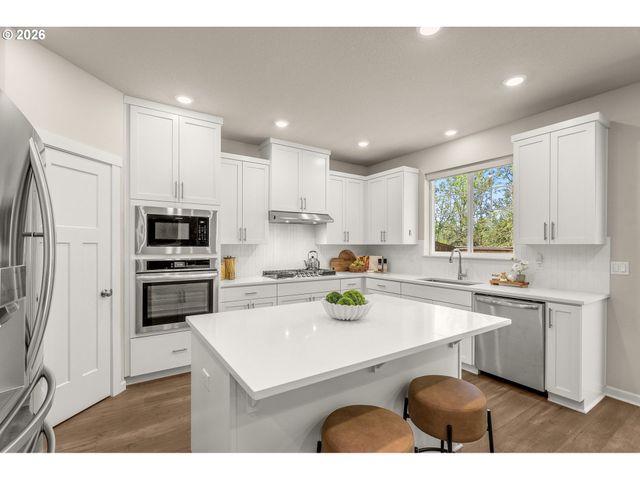 12660 Sw MOORHEN Way, Beaverton, OR 97007