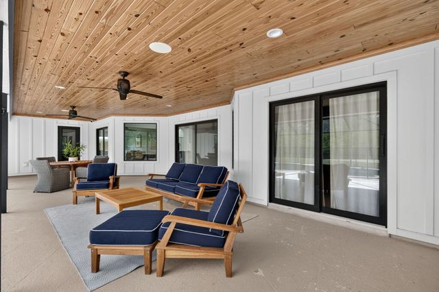 18246 RIVER OAKS Circle, Jupiter, FL 33458